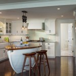 Cool And Classy Beach Style Kitchen Designs