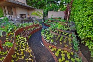 Splendid Metal Projects For Outdoor Decorations