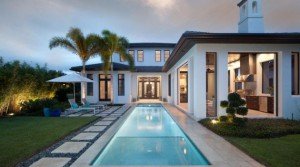 Cool And Classy Transitional Outdoor Design