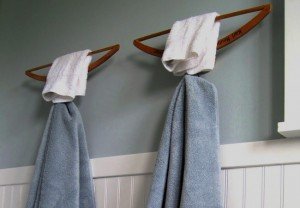 Easy And Inexpensive DIY Towel Holder Ideas