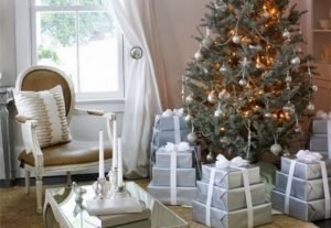 27 Beautiful Traditional Christmas Decoration Ideas