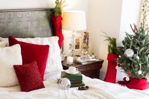 27 Exclusive Bedroom Decorations for Christmas